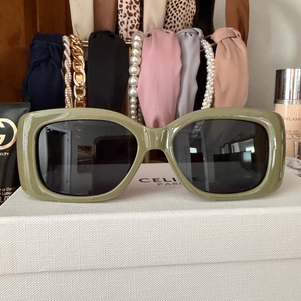 Faux designer CC sunglasses green olive and Gold triumph Sunglasses - Picture 7 of 12